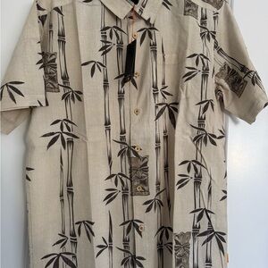 Quiksilver Waterman Beige Bamboo Print button up Shirt size medium